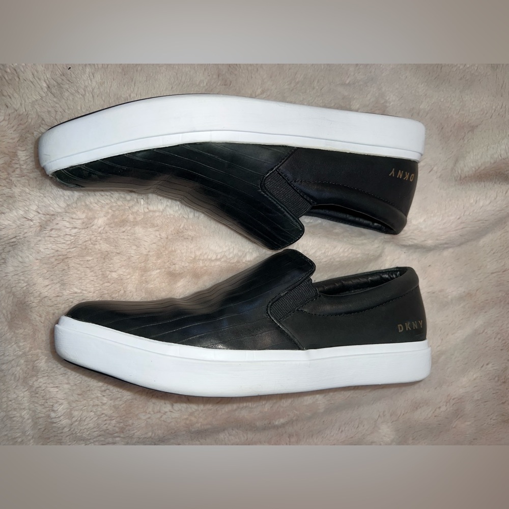 DKNY flats size 7.5 - Picture 5 of 7